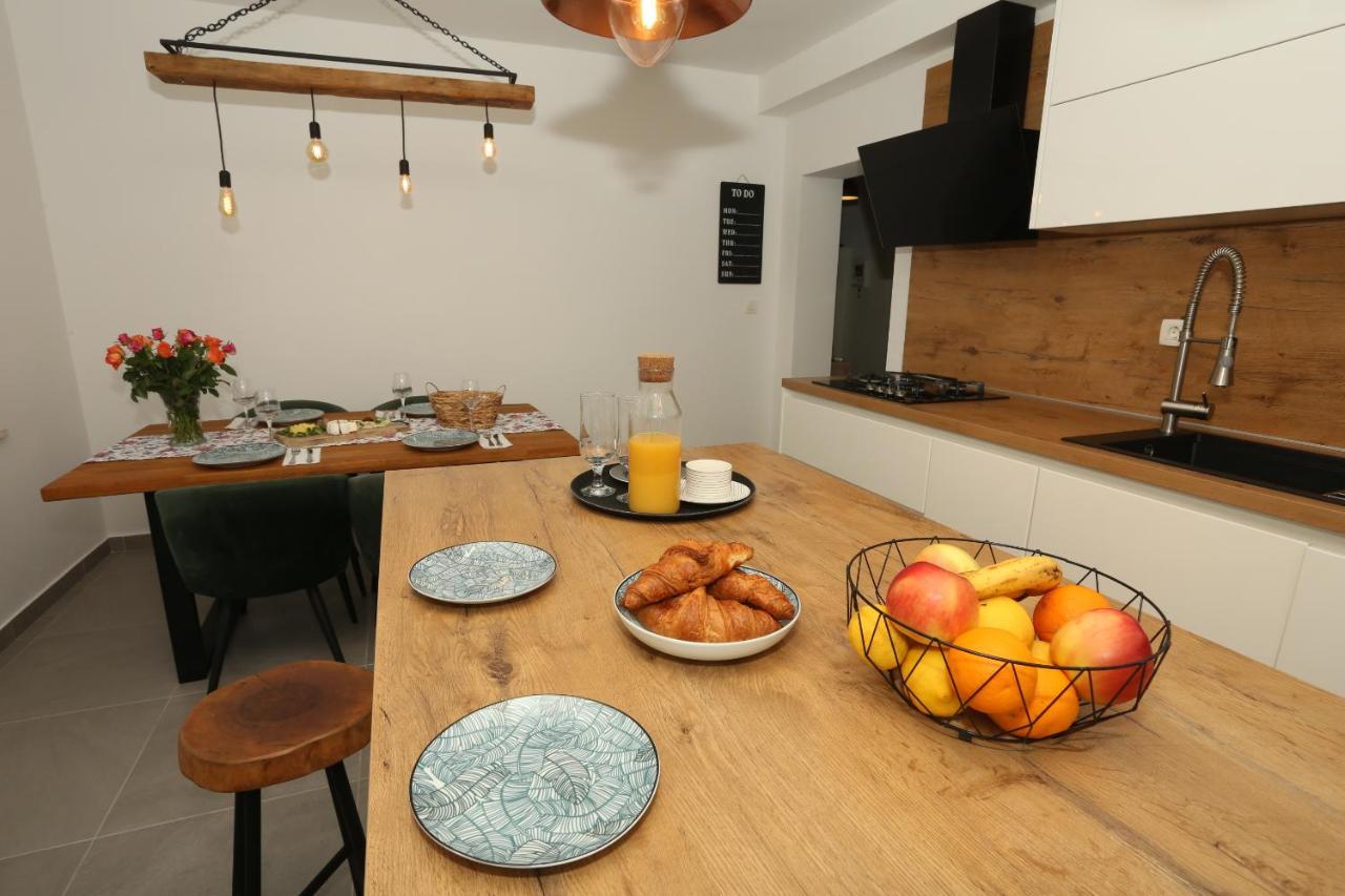 Apartman Luce Трогир Экстерьер фото